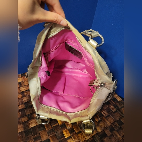 Gold Coach Purse - Picture 9 of 11